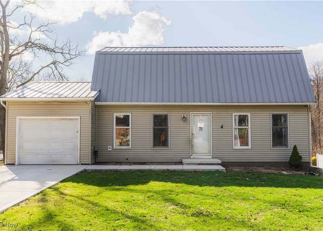 Property at 1582 Hilda Ave, Lakemore, OH 44250, 4 beds, 2.5 baths