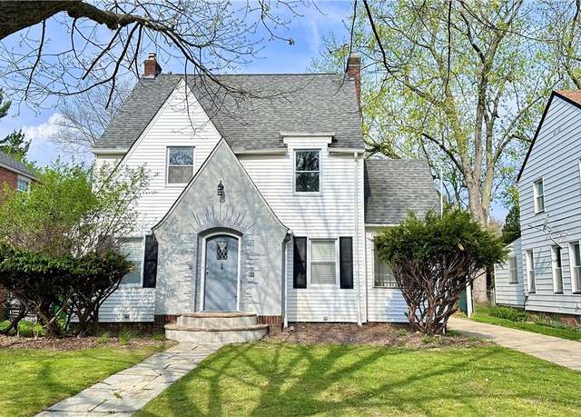 Property at 1914 Seneca Rd, Euclid, OH 44117, 4 beds, 1.5 baths