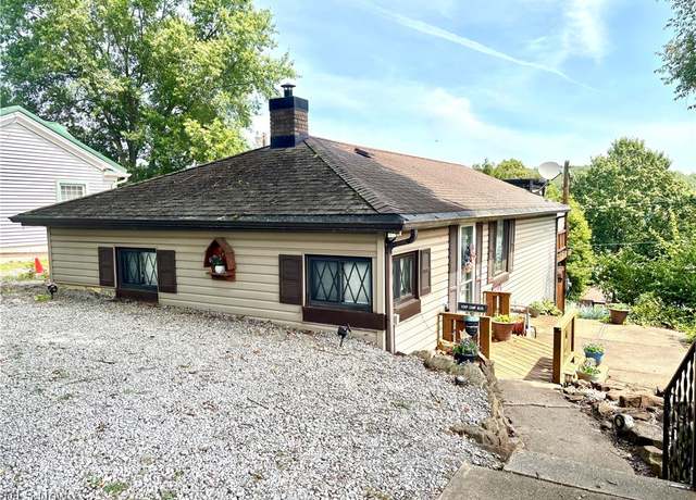 Property at 6269 Camp Blvd, Hanoverton, OH 44423, 2 beds, 1.5 baths