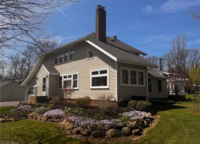 Property at 3315 W Streetsboro Rd, Richfield, OH 44286, 4 beds, 1.5 baths