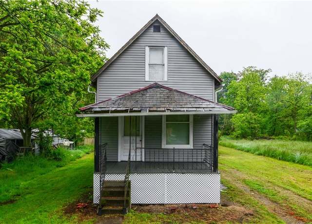 Property at 11344 Walnut Ave NE, Alliance, OH 44601, 2 beds, 1 bath