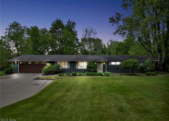 Property at 8620 Beacon Hill Dr, Chagrin Falls, OH 44023, 3 beds, 1.5 baths