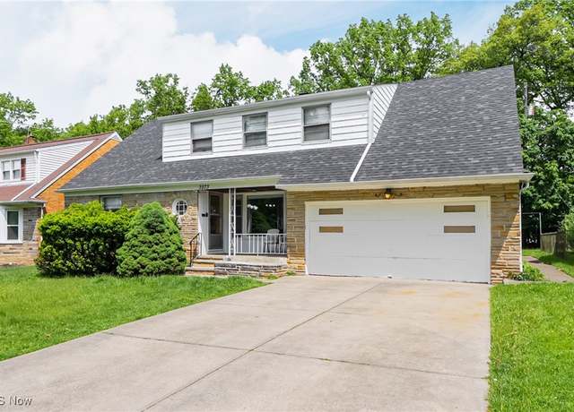 Property at 3573 Severn Rd, Cleveland Heights, OH 44118, 6 beds, 3 baths