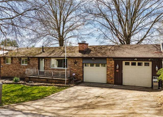 Property at 1704 17th Ave, Parkersburg, WV 26101, 3 beds, 2 baths