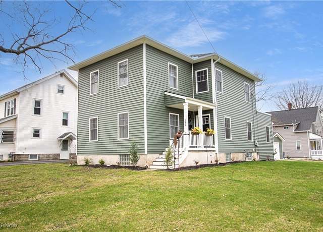 Property at 249 N Elmwood Ave, Medina, OH 44256, 4 beds, 3 baths