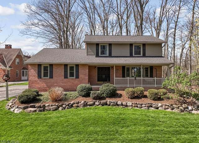 Property at 400 Eldridge Rd, Aurora, OH 44202, 4 beds, 2.5 baths