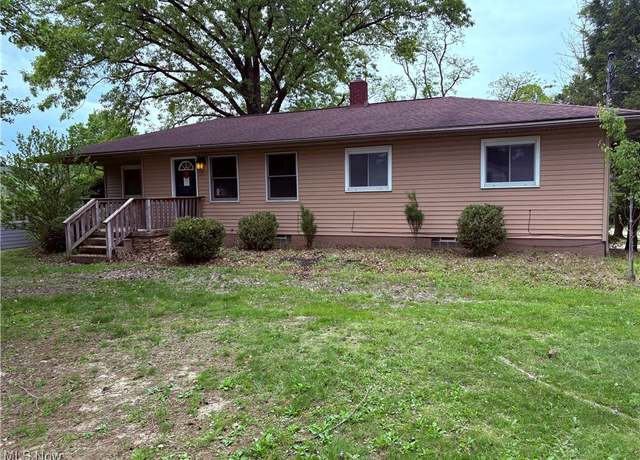 Property at 617 Northeast Ave, Tallmadge, OH 44278, 3 beds, 2 baths