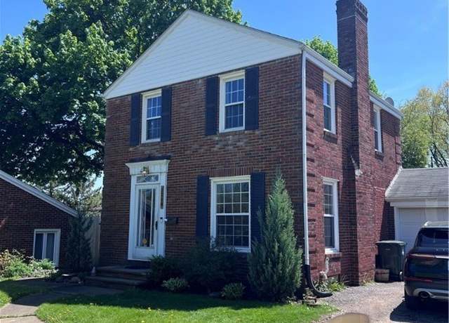 Property at 1218 24th St NE, Canton, OH 44714, 3 beds, 1.5 baths