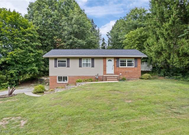Property at 341 Abbyshire Rd, Akron, OH 44319, 3 beds, 2 baths