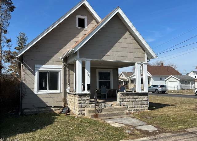 Property at 1605 Carr St, Sandusky, OH 44870, 3 beds, 1 bath