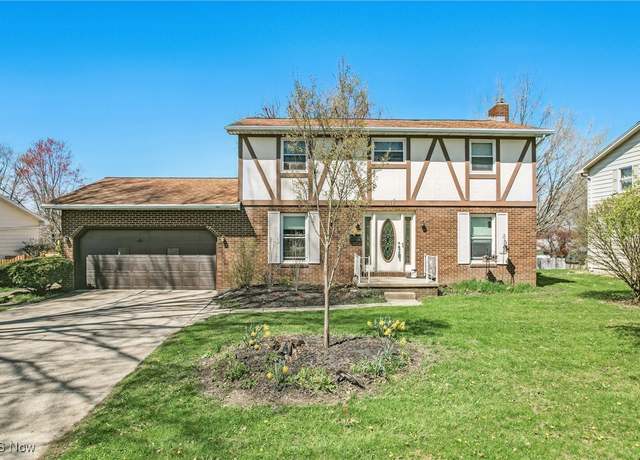 Property at 2262 Tanglewood Dr, Salem, OH 44460, 4 beds, 1.5 baths