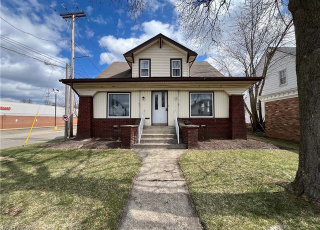 Property at 620 N Main St, North Canton, OH 44720, 3 beds, 2 baths