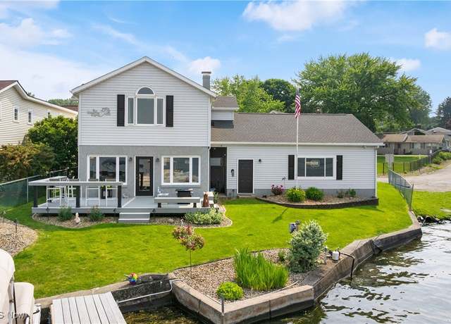 Property at 4869 Coleman Dr, OH 44319, 3 beds, 3.5 baths