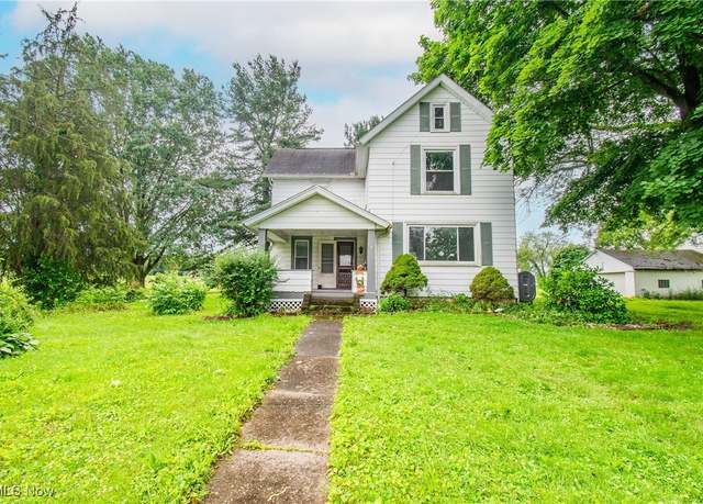 Property at 14006 Orrville St NW, North Lawrence, OH 44666, 3 beds, 1 bath