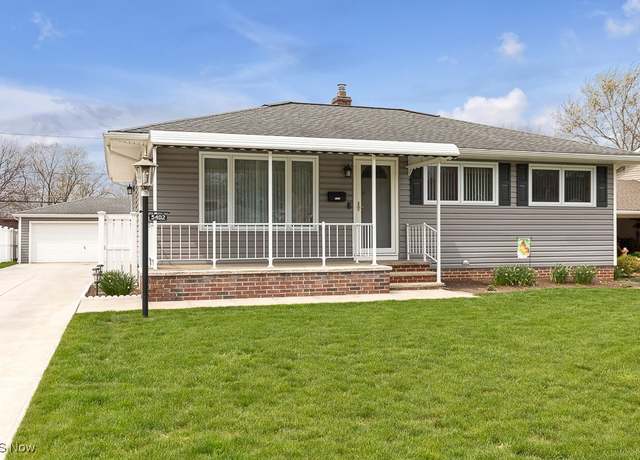 Property at 5402 Amherst Dr, Parma, OH 44129, 3 beds, 2 baths