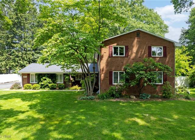 Property at 1047 Ashwood Dr, Wooster, OH 44691, 4 beds, 3 baths