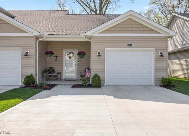 Property at 664 Treadway Blvd, Sheffield Lake, OH 44054, 2 beds, 1.5 baths