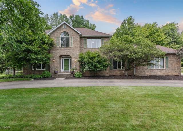 Property at 7647 Herrick Park Dr, Hudson, OH 44236, 4 beds, 3.5 baths