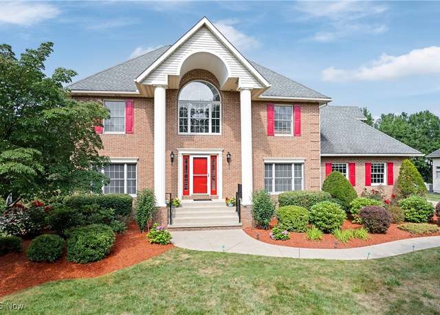 Property at 4883 Earlscourt Cir NW, Canton, OH 44718, 4 beds, 4 baths