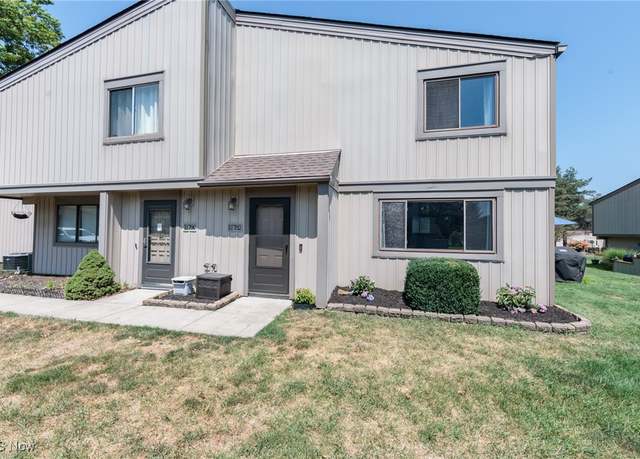 Property at 11782 Harbour Light Dr, North Royalton, OH 44133, 2 beds, 1.5 baths