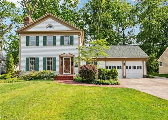 Property at 28318 W Oakland Rd, Bay Village, OH 44140, 4 beds, 3 baths