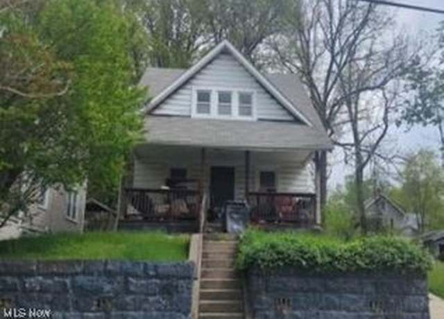 Property at 963 Penn Ave, Akron, OH 44311, 4 beds, 1 bath