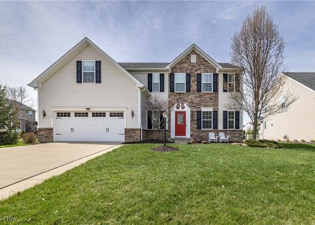 Property at 3188 Stillwater Dr, Medina, OH 44256, 4 beds, 2.5 baths