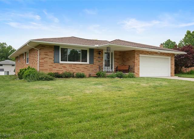 Property at 7278 Barton Hill Dr, Parma, OH 44129, 3 beds, 1.5 baths