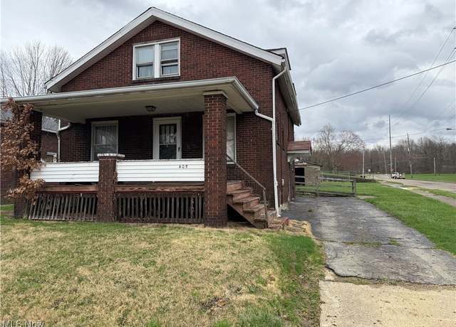 Property at 405 Drake Ave, Youngstown, OH 44505, 3 beds, 1 bath