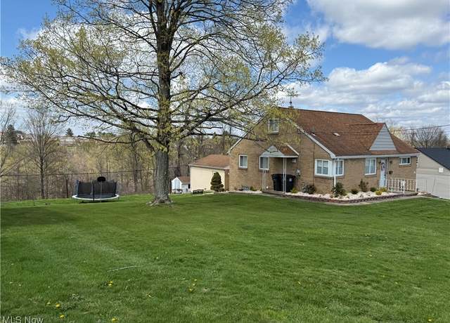 Property at 119 Greenwich Ave, Steubenville, OH 43952, 4 beds, 2.5 baths