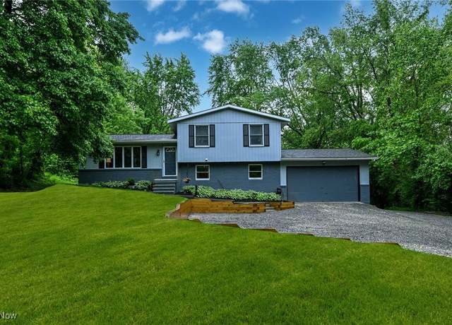 Property at 3576 Ellen Dr, Akron, OH 44312, 4 beds, 2 baths