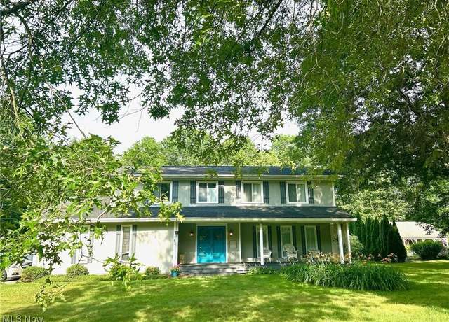Property at 163 Pineland Dr, Copley, OH 44321, 4 beds, 2.5 baths