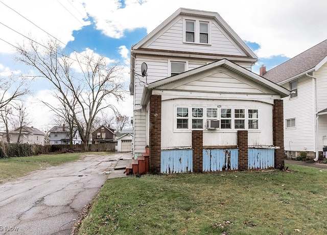 Property at 426 Margaret St, Akron, OH 44306, 3 beds, 1 bath