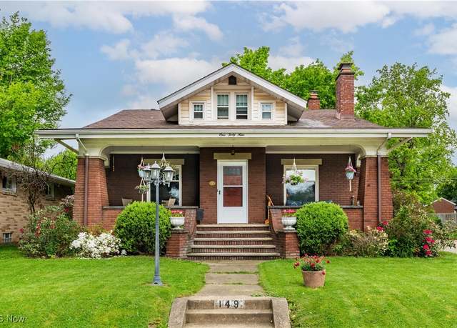 Property at 149 Linwood Ave NW, Canton, OH 44708, 3 beds, 3 baths