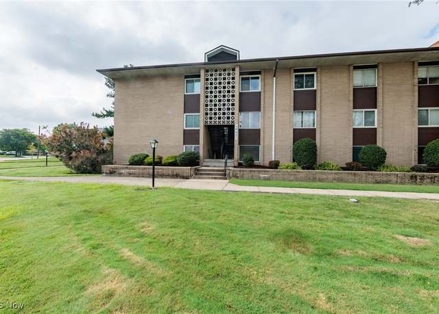 Property at 10427 N Church Dr #123, Parma Heights, OH 44130, 2 beds, 1 bath