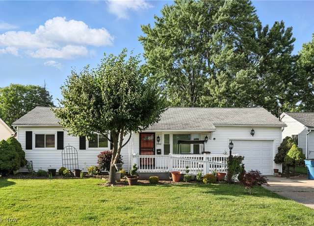 Property at 1932 Meister Rd, Lorain, OH 44053, 3 beds, 2 baths