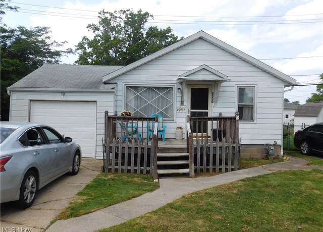 Property at 30051 Regent Rd, Wickliffe, OH 44092, 2 beds, 1 bath