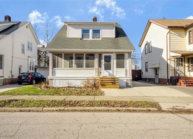 Property at 110 E 205th St, Euclid, OH 44123, 3 beds, 1 bath