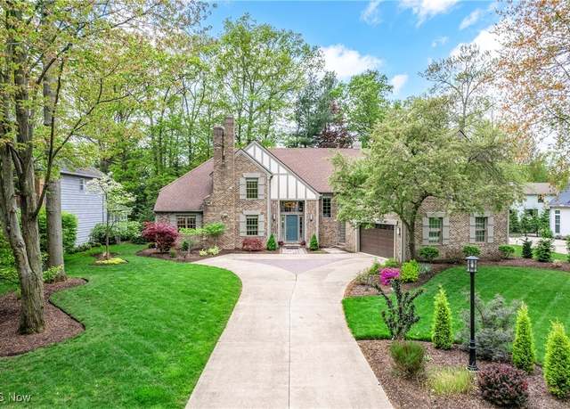 Property at 322 Regatta Dr, Avon Lake, OH 44012, 4 beds, 3.5 baths