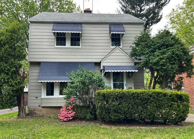 Property at 884 Eloise Dr, Cleveland Heights, OH 44112, 3 beds, 1.5 baths