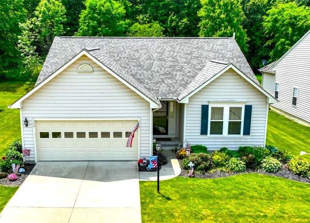 Property at 342 Deep Creek Cir, Northfield, OH 44067, 2 beds, 2.5 baths