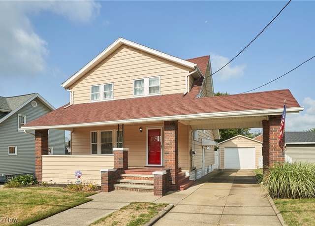 Property at 590 Orchard Ave, Barberton, OH 44203, 3 beds, 1.5 baths
