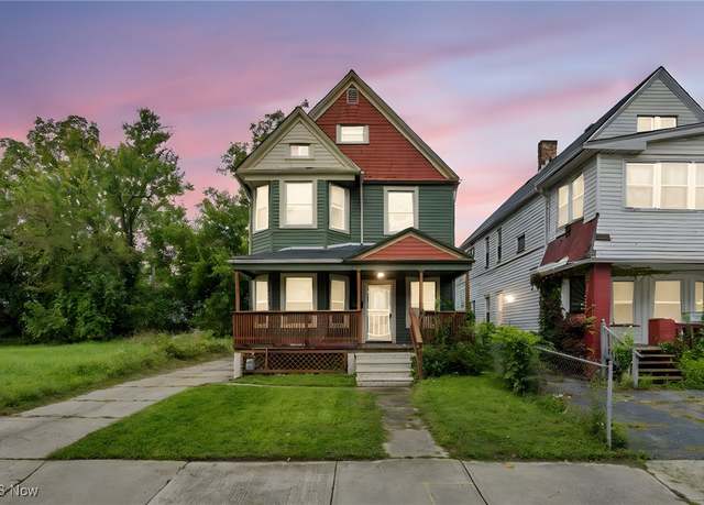 Property at 1194 E 84th St, Cleveland, OH 44103, 4 beds, 1.5 baths