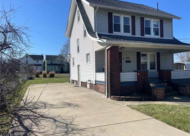 Property at 1512 14th St SE, Canton, OH 44707, 3 beds, 1 bath