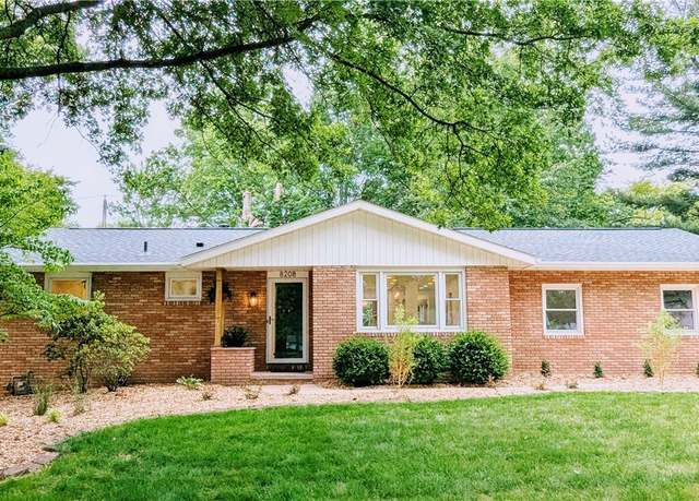 Property at 8208 Milmont St NW, Massillon, OH 44646, 3 beds, 2 baths