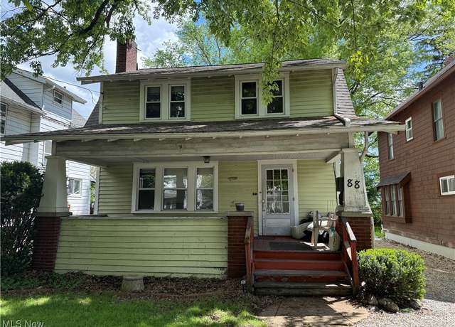 Property at 88 E Ido Ave, Akron, OH 44301, 3 beds, 1 bath