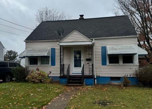 Property at 1090 Hartford Ave, Akron, OH 44320, 4 beds, 1 bath