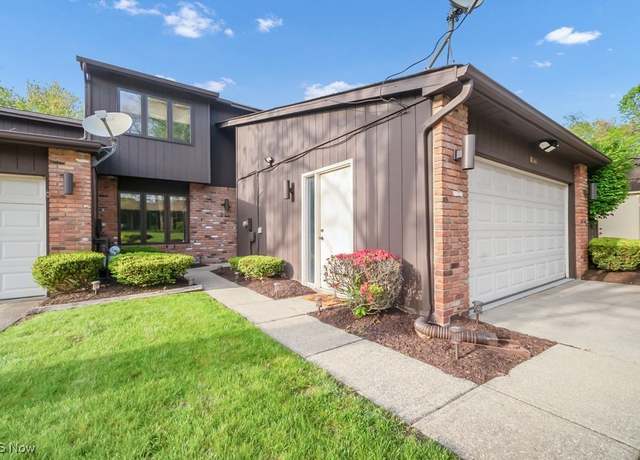 Property at 8343 Villa Marina Ct, Mentor, OH 44060, 3 beds, 1.5 baths