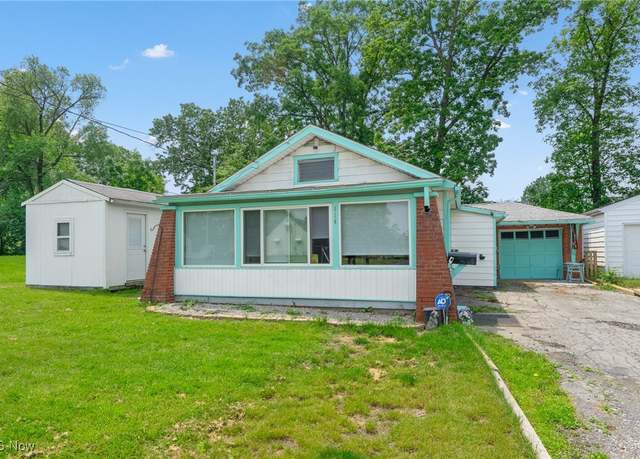 Property at 414 N Dunlap Ave, Youngstown, OH 44509, 3 beds, 1.5 baths