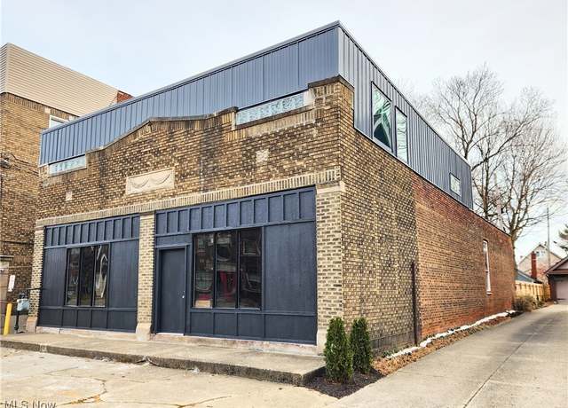 Property at 3775 W 33rd St, Cleveland, OH 44109, 0.5 baths